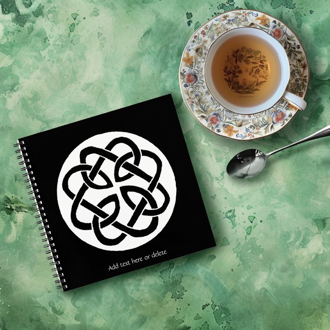 Cuaderno Símbolo de círculo de nudo celta blanco y negro (Subido por el creador)