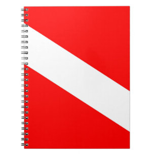 Cuaderno símbolo de submarinismo con bandera de buceo en di