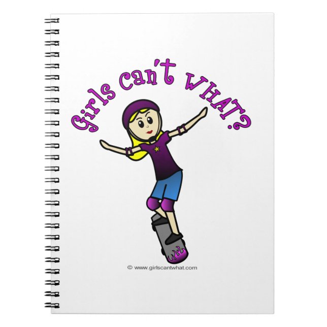 Cuaderno Skater Chica ligero con casco (Frente)