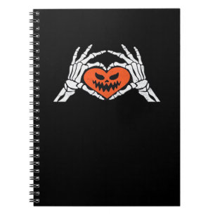 Cuaderno Skeleton entrega un espeluznante clásico del coraz