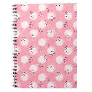 Cuaderno Soft Pink Cute Pattern – Minimal Aesthetic Polka
