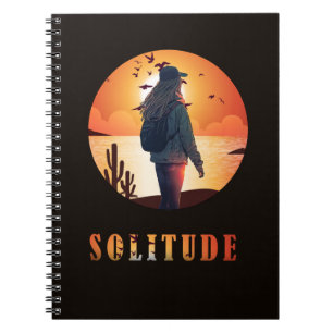 Cuaderno Soledad , Chica de pie con un respaldo de puesta d