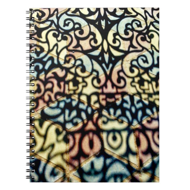 Cuaderno Sombras de puertas coloridas (Frente)