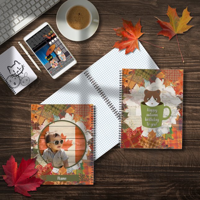 Cuaderno Spinal de gato de caída rota (Fall Break Cat Spiral Notebooks show the covers' front and back. )
