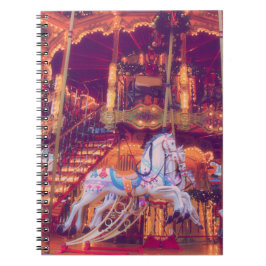 Cuaderno sueño infantil - carrusel de caballos viejos