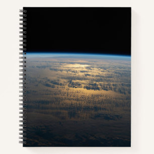 Cuaderno Sunglint Viene De Un Pacífico Sur Parcialmente Nub