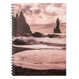Cuaderno Sunset on the Reynisfjara black sand beach, Icelan
