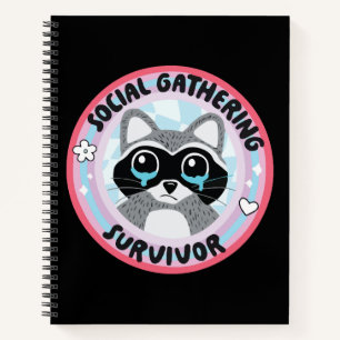 Cuaderno Superviviente de reunión social mapache divertido
