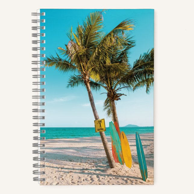 Cuaderno Surf board en la playa tirando almohada (Anverso)