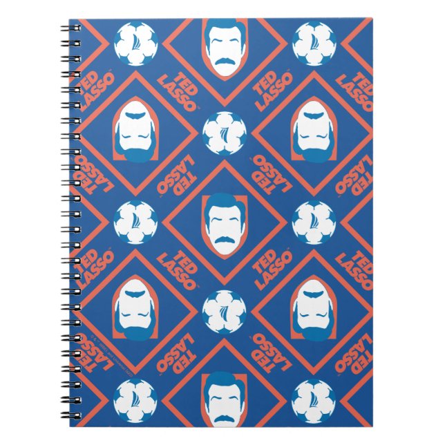 Cuaderno Ted Lasso | Patrón de diamantes de cara y bolas (Frente)