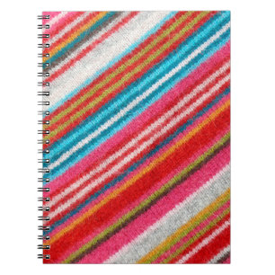 Cuaderno Tejido de lana rayado. Más telas en mi puerto.