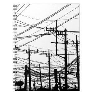 Cuaderno Teléfono antiguo y líneas eléctricas