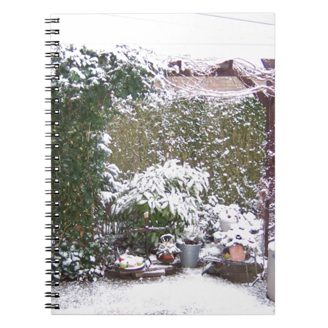 Cuaderno Temporada de navidades, Nieve en el jardín (Frente)