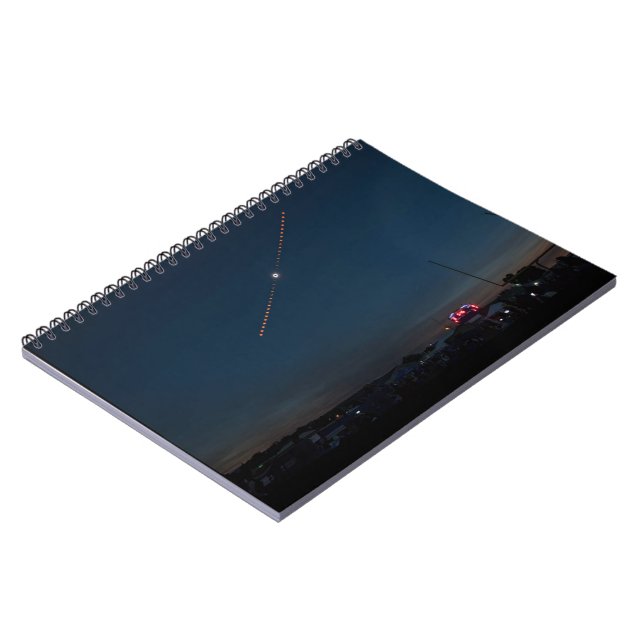 Cuaderno Tiempo total del eclipse solar (Lado Izquierdo)