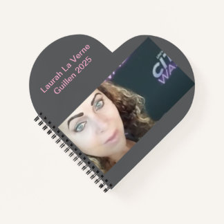 CUADERNO #TOPCELEBRITY #LAURAHLAVERNEGUILLEN 2025