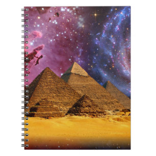 Cuaderno tormenta cósmica sobre egipto