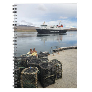 Cuaderno Transbordador que navega hacia Islay en Escocia