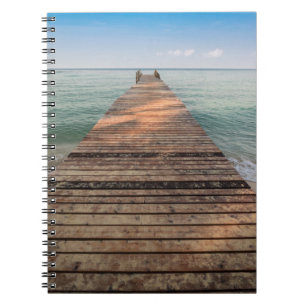 Cuaderno Trayectoria y mar de madera del paseo en verano