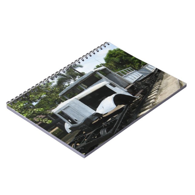 Cuaderno Tren militar de la Segunda Guerra Mundial en el pu (Lado Izquierdo)