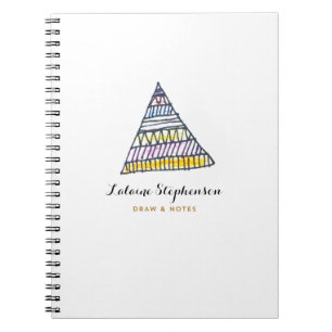 Cuaderno triángulo dibujado a mano