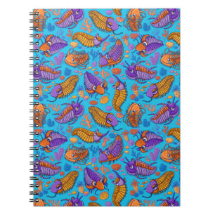 Cuaderno Trilobites sobre fondo azul claro (patrón para niñ