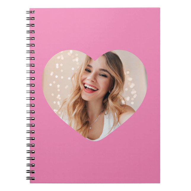 Cuaderno Tu foto de tu cara en un rosa cardíaco personaliza (Frente)