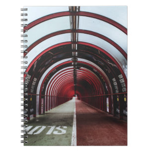 CUADERNO TÚNEL DE VIDRIO ROJO Y BLANCO VACÍO