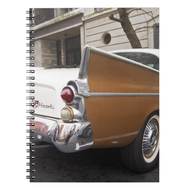 Cuaderno Un automóvil clásico Studebaker Silver Hawk estaci (Frente)