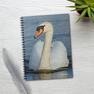 Cuaderno Un cisne silencioso se acerca