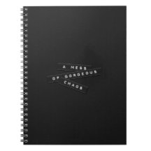 Un Desfile De Magníficas Etiquetas Grabado en reli