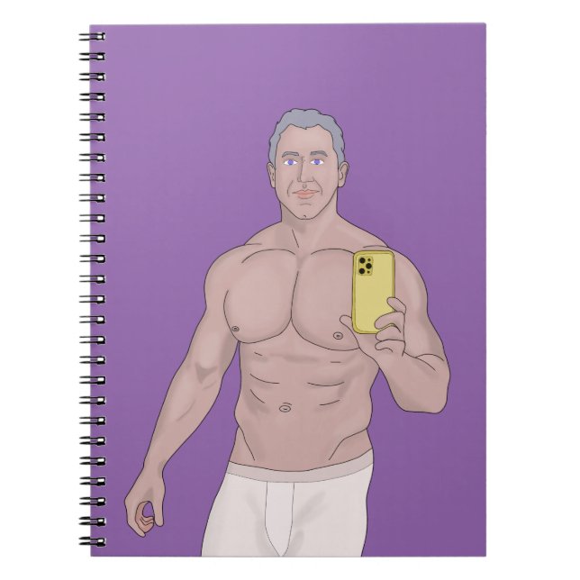 Cuaderno Un hombre de cabello gris muscular tomando un self (Frente)