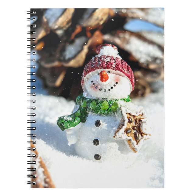 Cuaderno Un Pequeño Snowman Sonriente En Gorra Rojo (Frente)