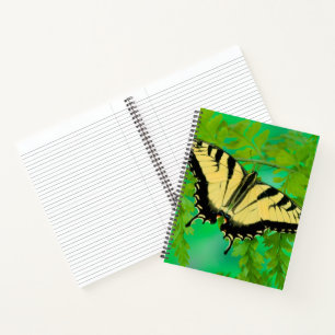 Cuaderno Una Mariposa Cola de Golondrina Aterrizando