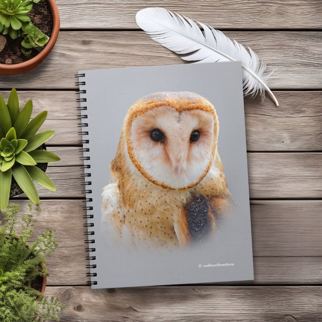Cuaderno Una serena y bella lechuza (Serene and Beautiful Barn Owl Journal Cover Photo)
