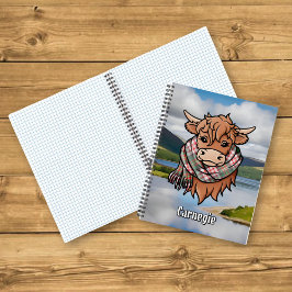 Cuaderno Vaca Highland con vestido Carnegie Tartan Scarf
