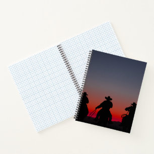 Cuaderno vaquero al atardecer