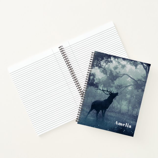 Cuaderno Venado con polleras en un bosque oscuro (Interior)