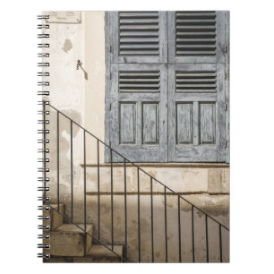 CUADERNO VENTANA DE MADERA GRIS