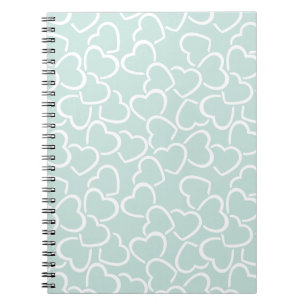 CUADERNO VERDE CON CORAZONES DE AMOR CON CONTORNO BLANCO