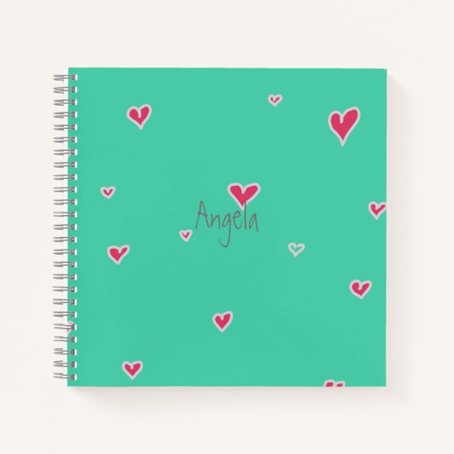 Cuaderno verde corazones personalizable (Anverso)