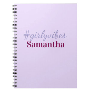 Cuaderno vibraciones femeninas hashtag rosa lila claro