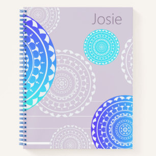 Cuaderno Vibrante Aqua Blue Random Mandala en el nombre de