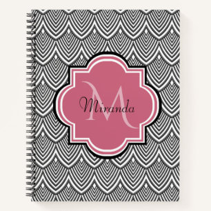 Cuaderno Vieiras negras de moda Monograma rosa Nombre