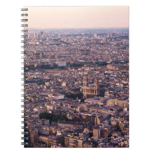 CUADERNO VISTA AÉREA DE LOS EDIFICIOS DE LA CIUDAD DURANTE 