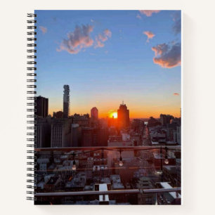 Cuaderno Vista de la azotea al atardecer del horizonte de l