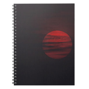 CUADERNO VISTA DE LUNA COMPLETA ROJA