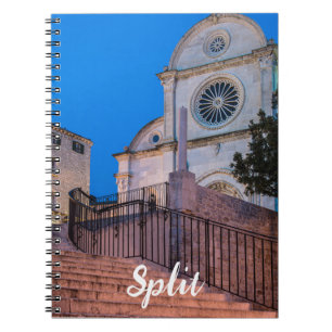 Cuaderno Vista nocturna de las escaleras y la iglesia en Sp