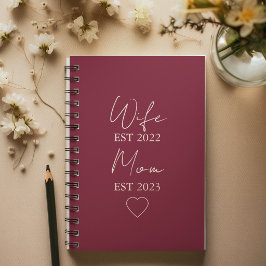 Cuaderno Wife & Mom Est. – Minimalist Valentine Gift