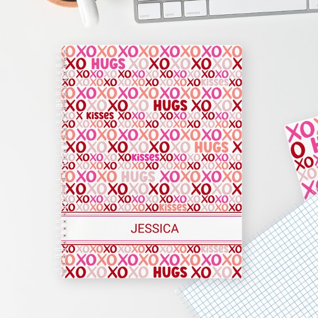 Cuaderno XOXO abrazos y besos San Valentín rosa y rojo mode (XOXO Hugs and Kisses Valentine Pink and Red Modern Notebook)