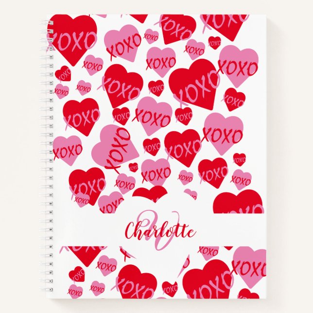 Cuaderno XOXO Patrón de Corazón Rojo Rosa Monograma Amor (Anverso)